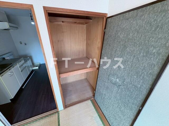 グランドール川秋の収納