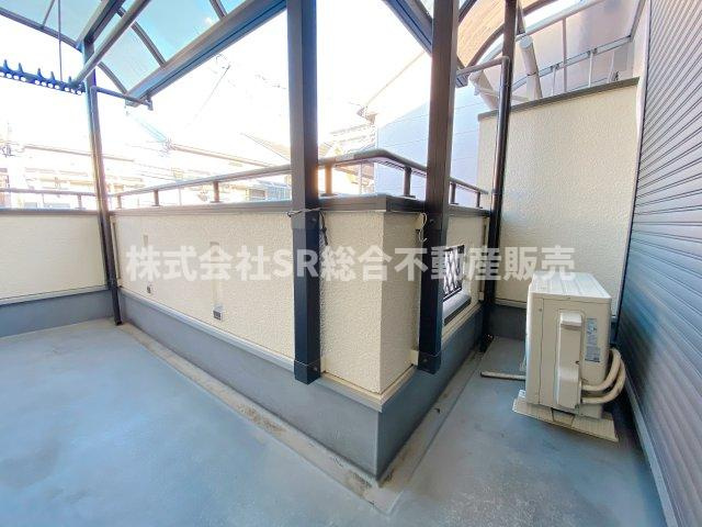俊徳町5丁目中古戸建のバルコニー|陽当たり良好のL字型バルコニーです♪