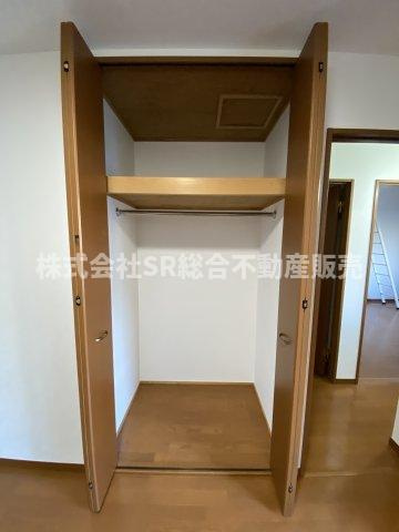俊徳町5丁目中古戸建の収納|全居室にクローゼット付いてます♪