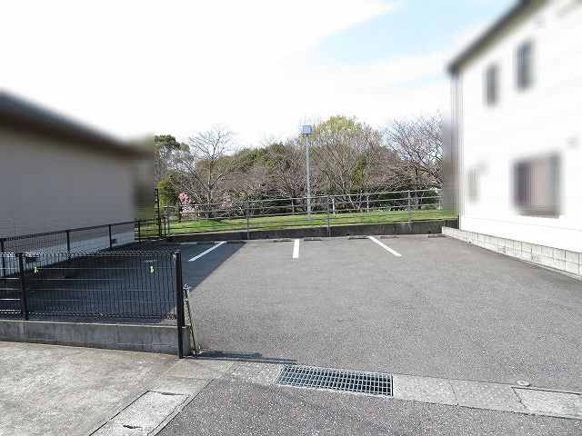 大谷公園町　月極駐車場の外観