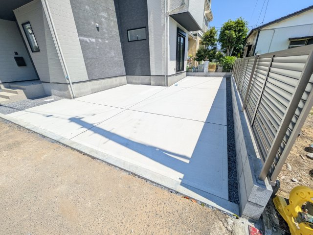 守谷市本町　10期　新築戸建ての駐車場|駐車は2台可能です♪