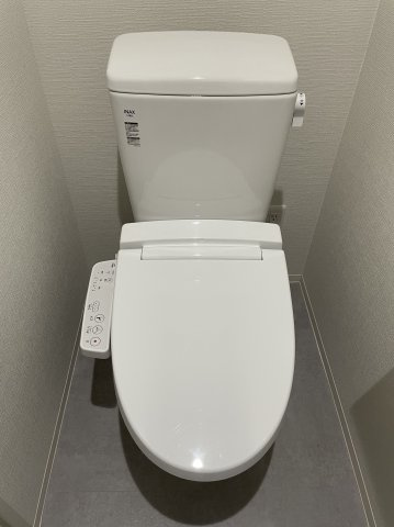 グランドレッセ今里のトイレ