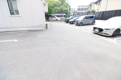 【駐車場】 | D-room博多麦野 壱番館 | 駐車場