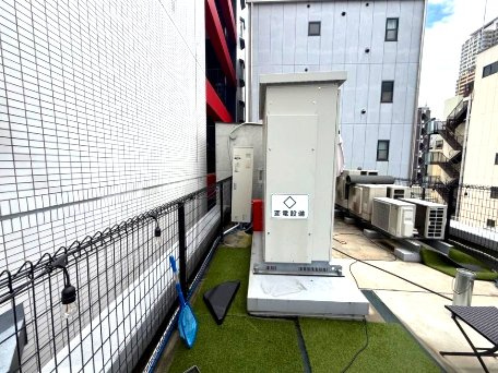 R buildingの設備