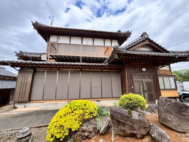 下妻市平沼　古民家風　中戸建て