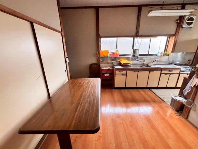 下妻市平沼　古民家風　中戸建てのキッチン