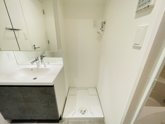 SYFORME NEXT IKEBUKURO WESTの洗面所|使いやすい洗面所です