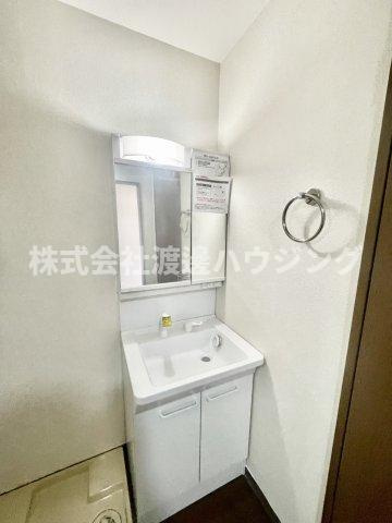高柳2丁目貸家の洗面所