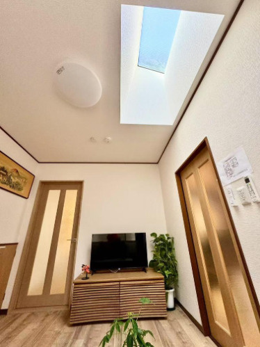 墨田区墨田４丁目の戸建の居間・リビング