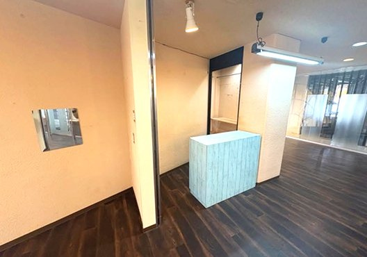 ファミーユ石橋の内装