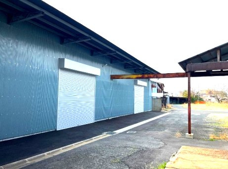 タナカ貸倉庫の駐車場