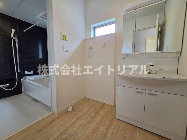 美濃加茂市森山町　第4　新築戸建　全4棟の独立洗面台|1階
