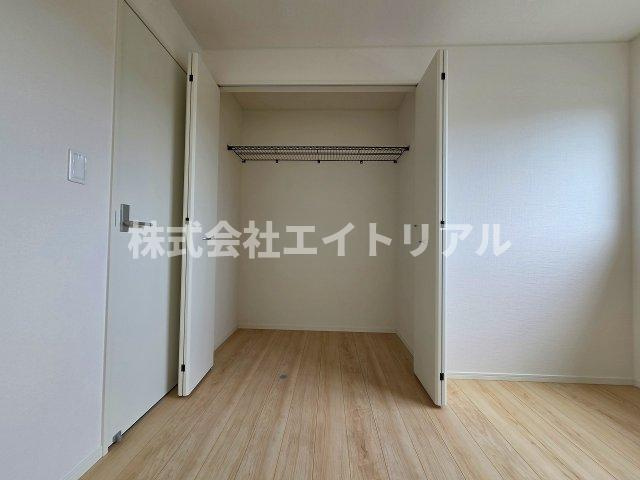 美濃加茂市森山町　第4　新築戸建　全4棟の収納|2階　洋室5.2帖　東