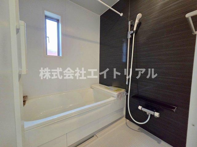 御嵩町御嵩　第4　新築戸建　全1棟の浴室|1階