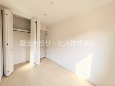 【洋室】 | 駿東郡清水町徳倉 3期 新築一戸建て 1号棟 | 4.4帖