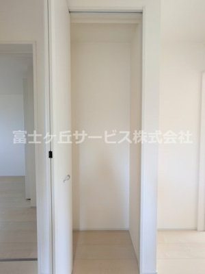 【収納】 | 駿東郡清水町徳倉 3期 新築一戸建て 1号棟 | 廊下の収納です