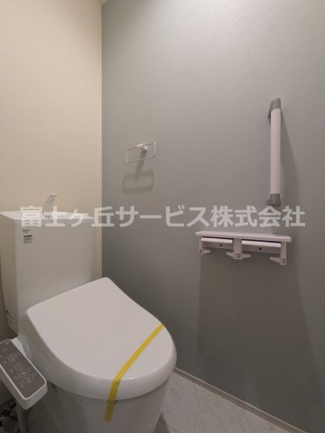 【トイレ】 | 駿東郡清水町徳倉 3期 新築一戸建て 1号棟 | １階のトイレです