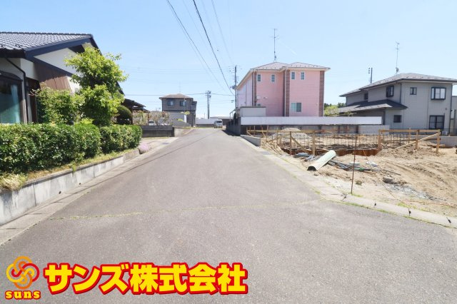岩瀬郡鏡石町境第５　　　3号棟　　　鏡石第１小学校、鏡石中学区の外観|北側前面道路