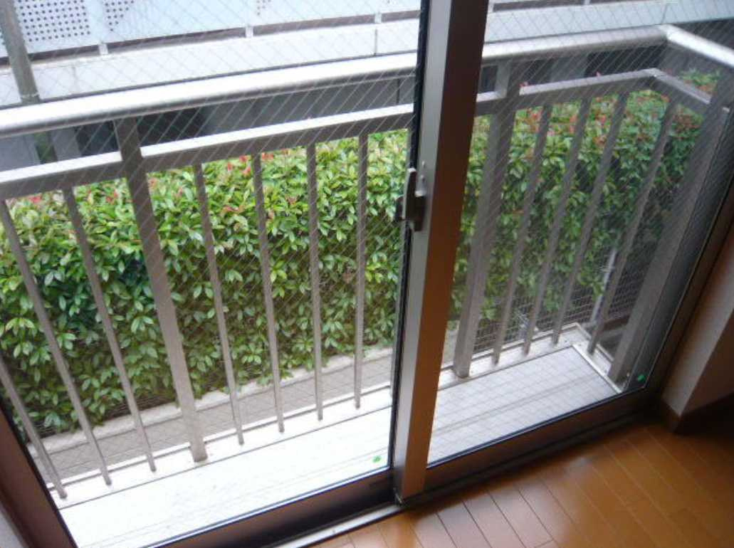 プライムコート弦巻　三井ホーム施工　南向き　最上階のバルコニー