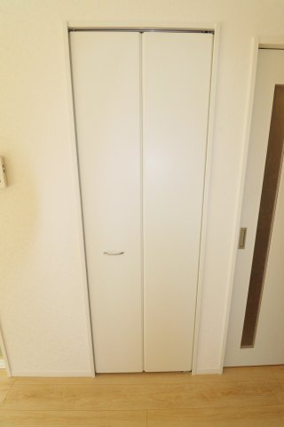 郡山市大槻町字林ノ東　　　２号棟　　　開成小学校、郡山第１中学区の収納