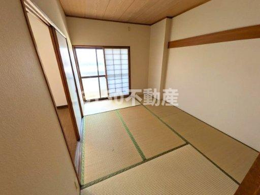 仲家貸家の内装