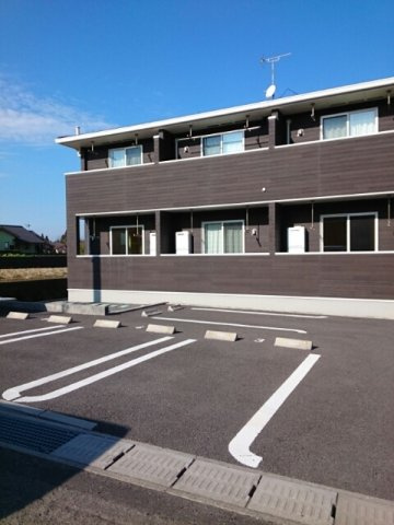 ラフレシールメゾンＫⅢの駐車場
