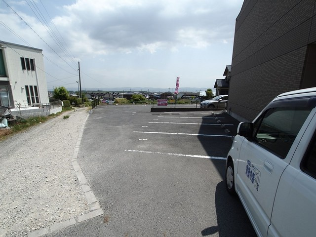 ビューハイム安の森の駐車場