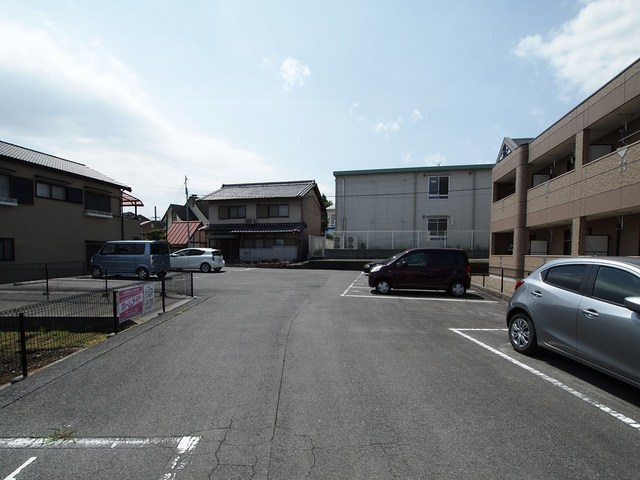 ビューハイム安の森の駐車場
