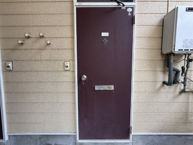 グランドエクセル名切の玄関