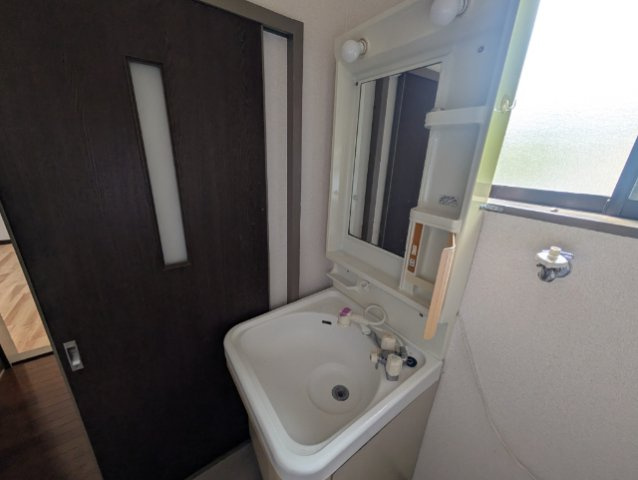 リバーサイドハイツ名切の洗面所