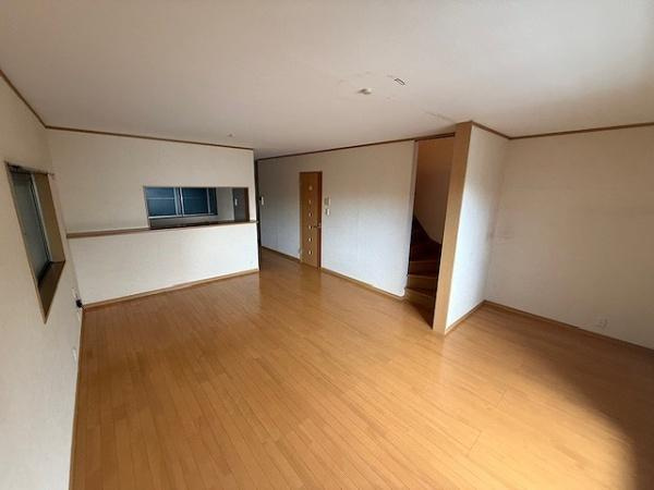 【居間・リビング】 | 大阪市旭区新森6丁目　中古戸建