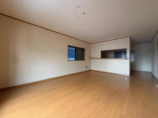 【居間・リビング】 | 大阪市旭区新森6丁目　中古戸建