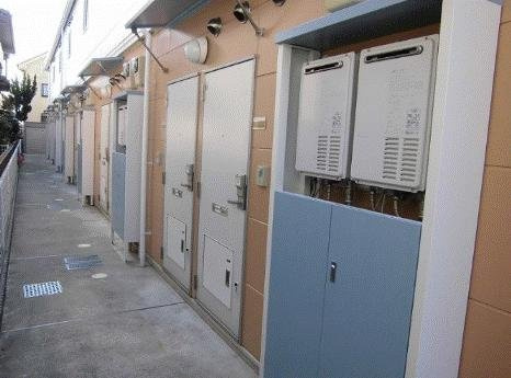 レオパレスＬＡ　ＶＩＴＡ山越の玄関|備品や設備仕様は号室等により異なります現地をご確認下さい。
