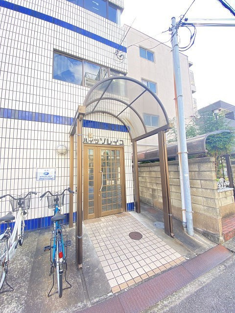 ハイツソレイユのエントランス|建物の内部です
