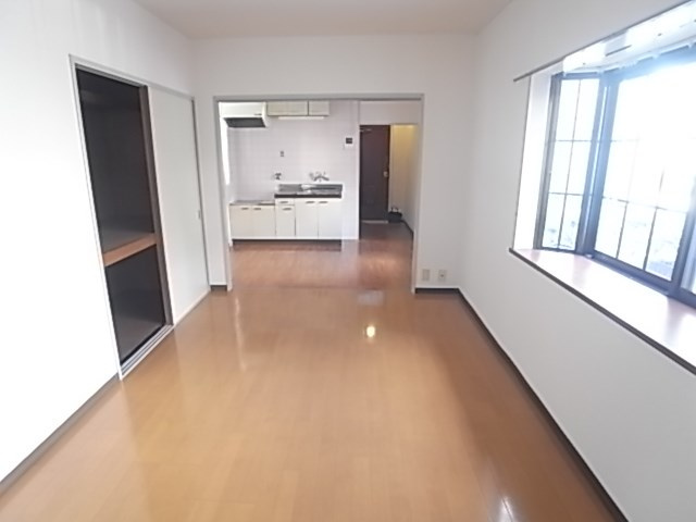 ハイツソレイユの寝室|使い勝手のいい寝室です