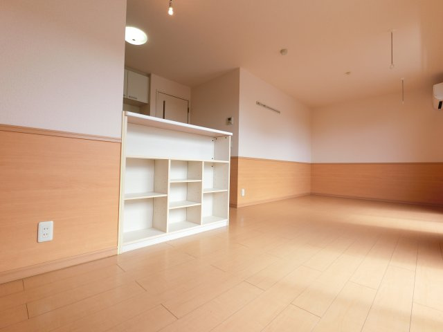 リビングタウン稲毛の杜Cの内装|※反転タイプ