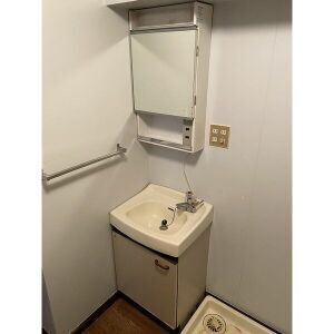 JSビルの洗面所