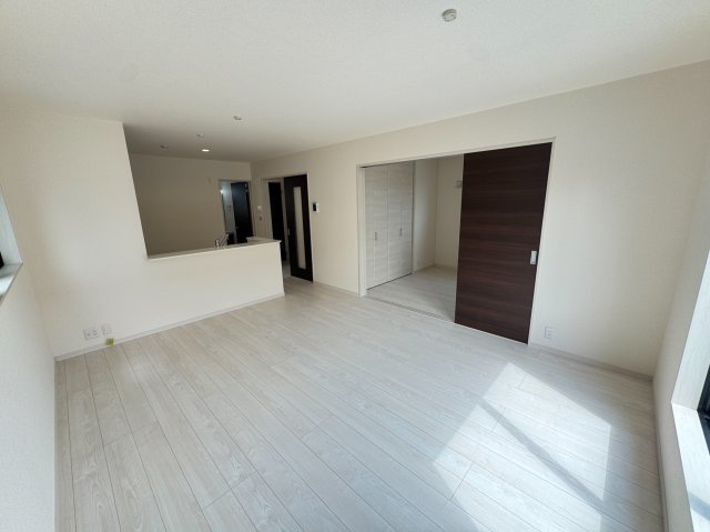 高石市取石3丁目　新築分譲住宅の居間・リビング