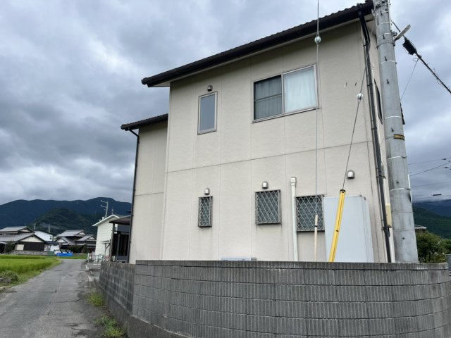 西条市飯岡中古住宅【1,100】土地57.78坪　建物31.06坪