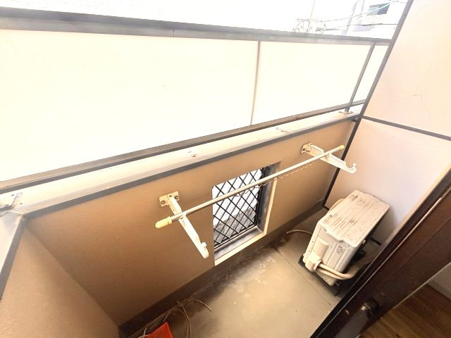 フローレス岡本のバルコニー