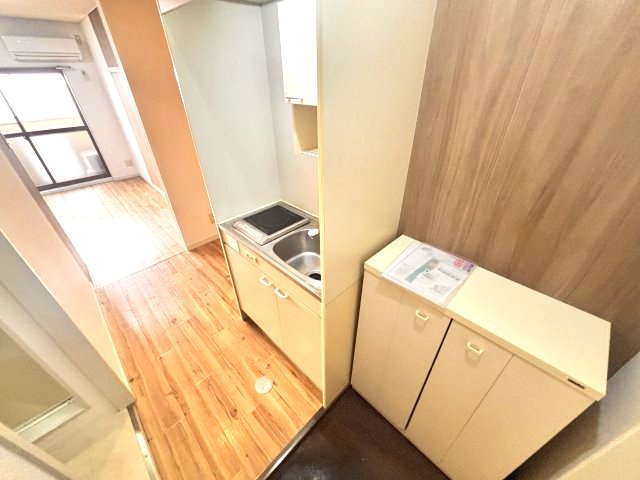 フローレス岡本の玄関