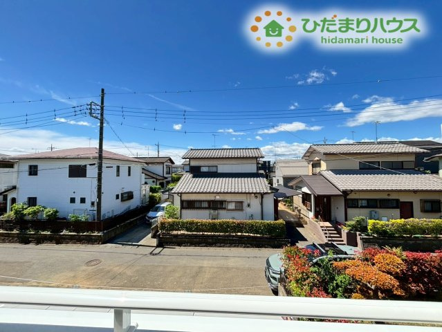 深谷市上柴町東5丁目　新築一戸建て　ブルーミングガーデン　01の展望|バルコニーからは周囲に高い建物がない、開放的な景色が広がっています☆
心地よい風が吹き抜けるため、お洗濯干しの合間に一息ついて、青空を眺めながらリフレッシュする気持ちの良い時間が過ごせます♪