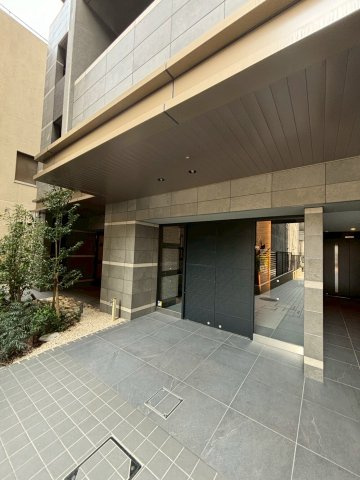 IBC Residence Westのエントランス