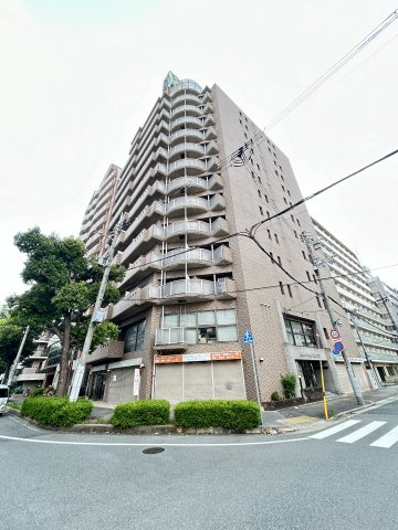 アミーグランコート三宮の外観