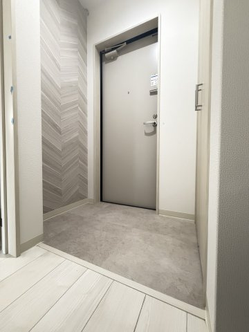 ピレーネ一津屋 の玄関