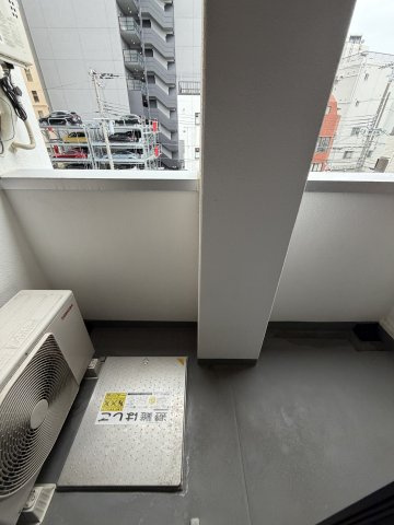 クレール西多聞のバルコニー