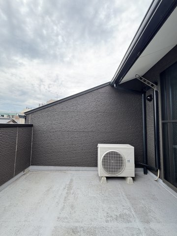 杢の長屋のバルコニー