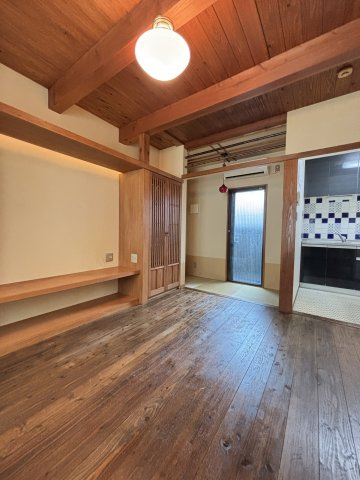 杢の長屋の居間・リビング