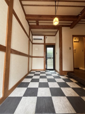 杢の長屋の玄関