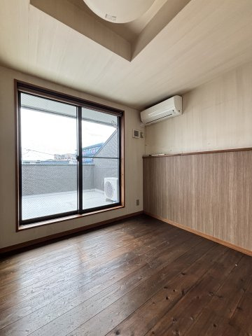 杢の長屋の寝室
